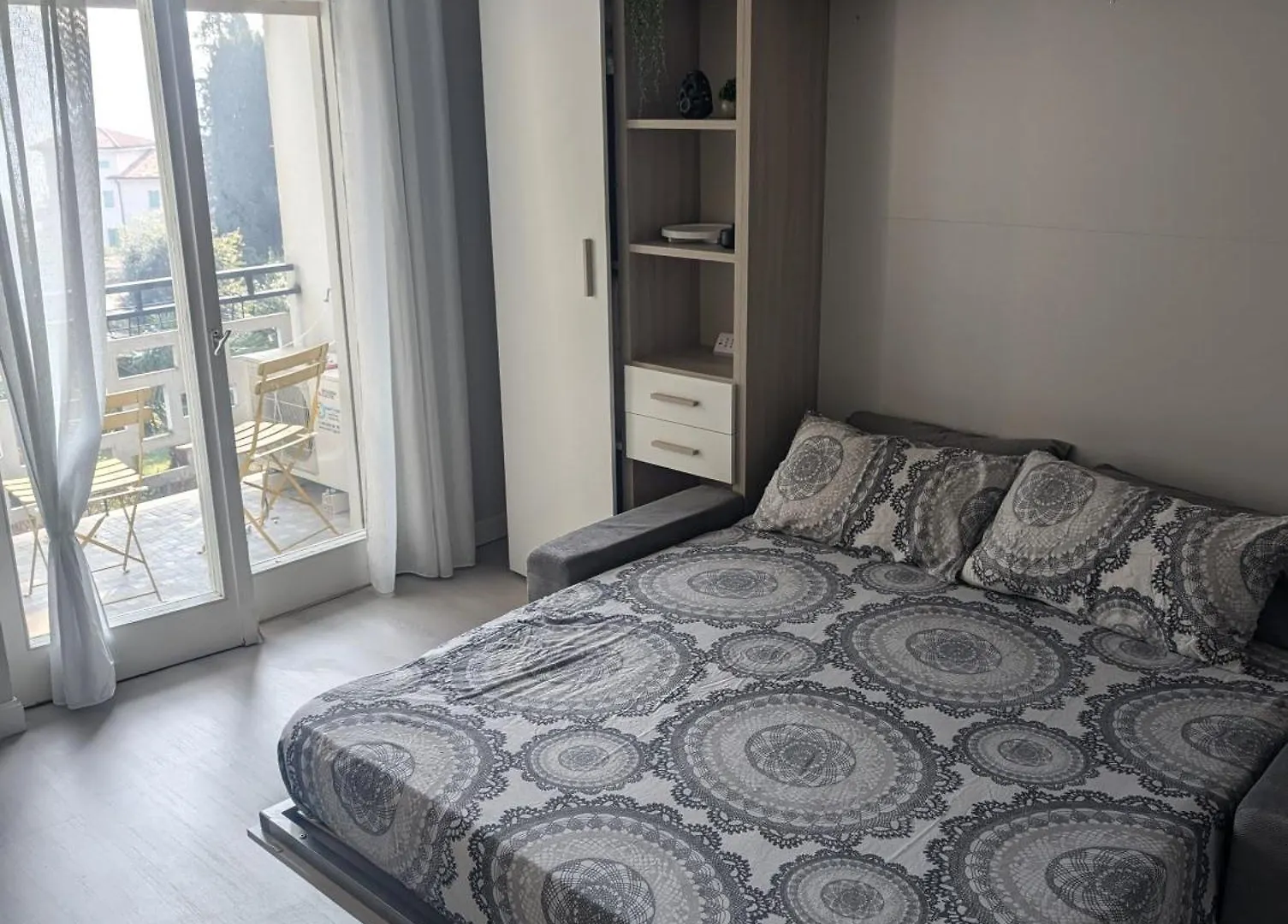 Dani'S Lakeside Apartment In Euroresidence Garda